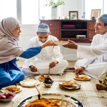 الآداب الأساسية للولائم وحفلات العشاء في شهر رمضان