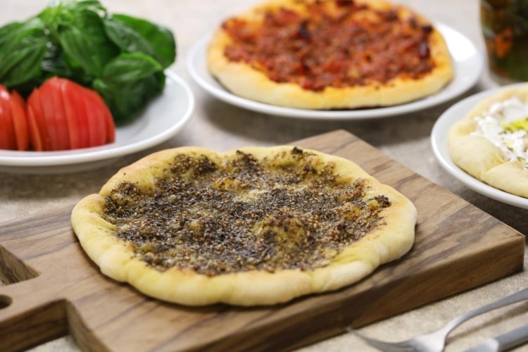عجينة المناقيش الهشة