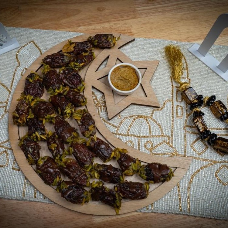 تمر محشي بزبدة الفستق والمكسرات بالفيديو