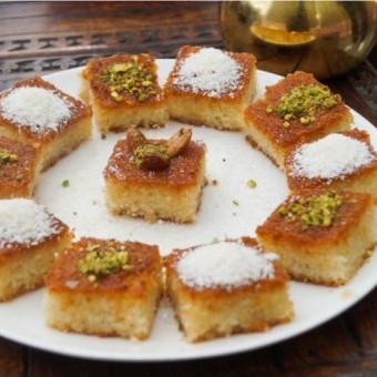 طريقة البسبوسة السعودية لضيافة اليوم الوطني السعودي