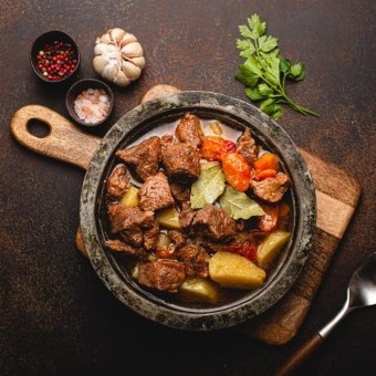 مقلقل اللحم السعودي على الأصول