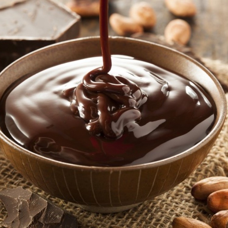 صوص الشوكولاتة لكافة أنواع الحلويات