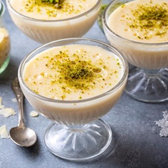 مهلبية ماء الزهر بالفستق الحلبي