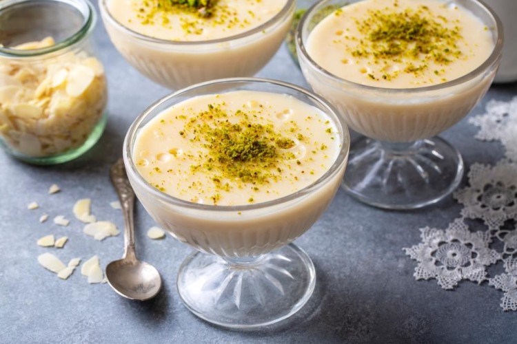 مهلبية ماء الزهر بالفستق الحلبي