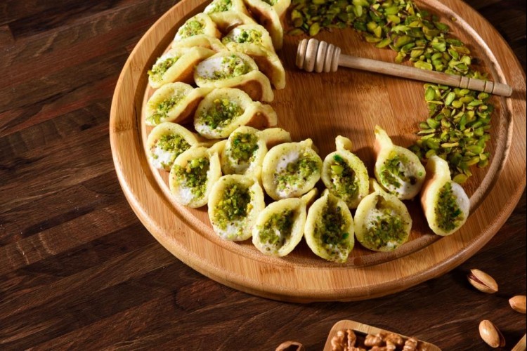 قطايف رمضان عصافيري بالقشطة للتحلية