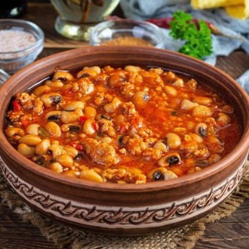 لوبيا باللحمة المفرومة