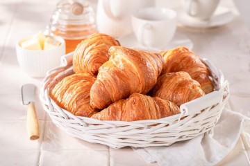 الكرواسون والمعجنات التي فقدت طراوتها: كيف نعيد تقديمها؟