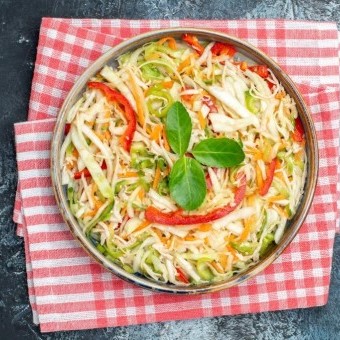 سلطة الكول سلو بدون مايونيز