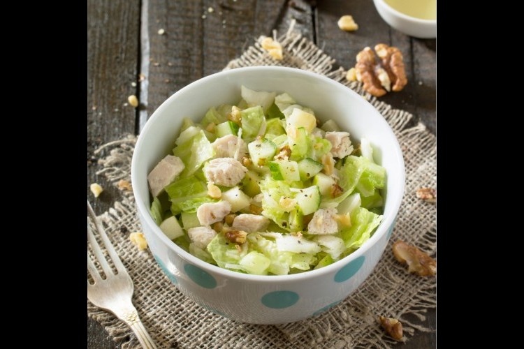 سلطة الدجاج بالتفاح