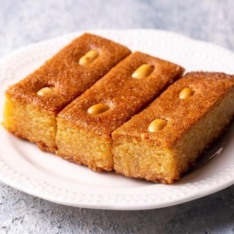 الهريسة العادية بالسميد