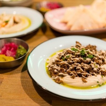 حمص بلحمة مفرومة للفطور