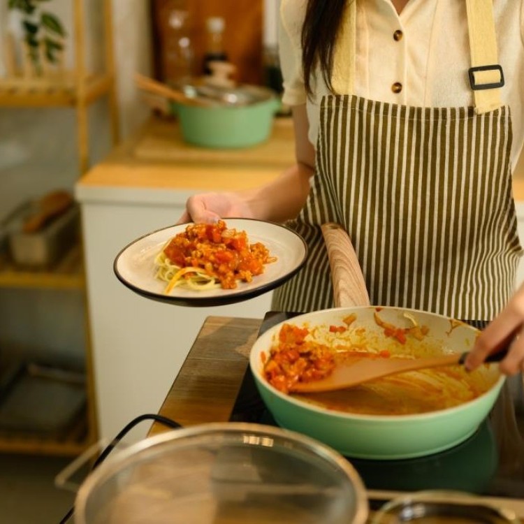 معكرونة بصلصة مرتجلة