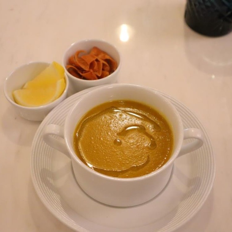 شوربة العدس بالجزر والكمون