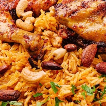 أرز المسخن بالبصل والسماق