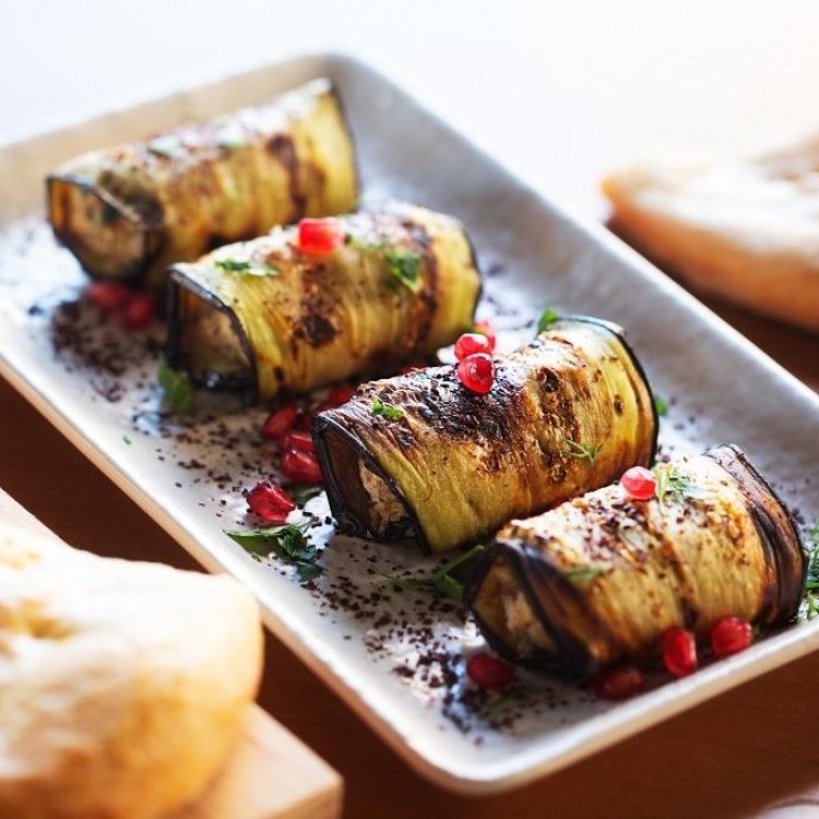 باذنجان رول بالجبنة