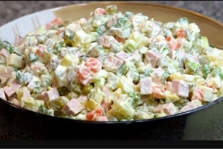 سلطة بيض مسلوق