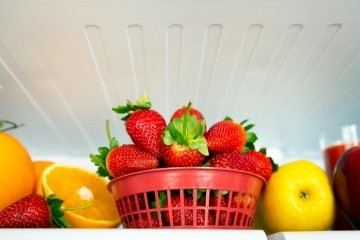 خطوات لغسل الفاكهة وتخزينها لتدوم لفترة أطول