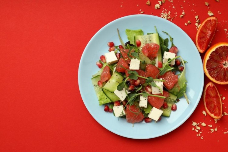 سلطة البوملي والرمان