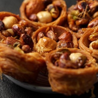 عش البلبل بالمكسرات