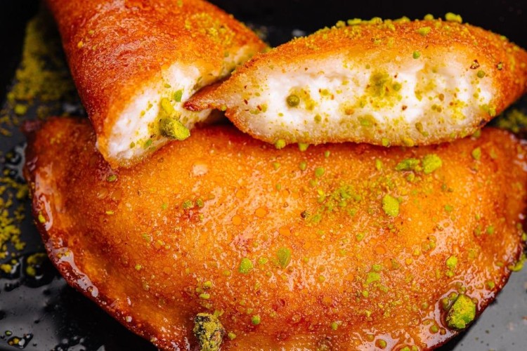 قطايف بالجبن