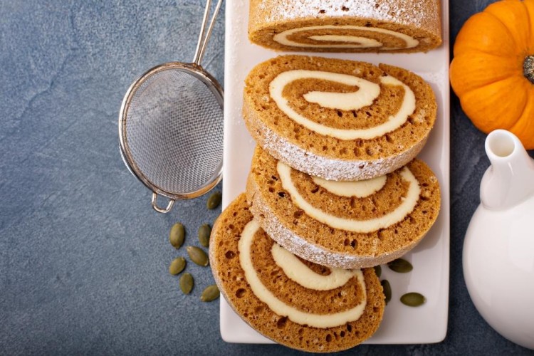 كيك رول باليقطين