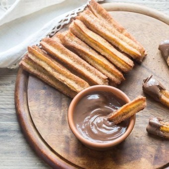 الشوروز حلى إسباني بالقرفة