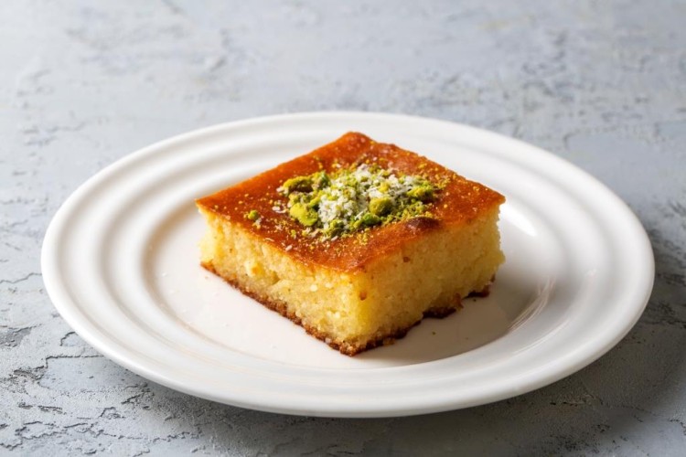 بسبوسة بالقشطة سهلة