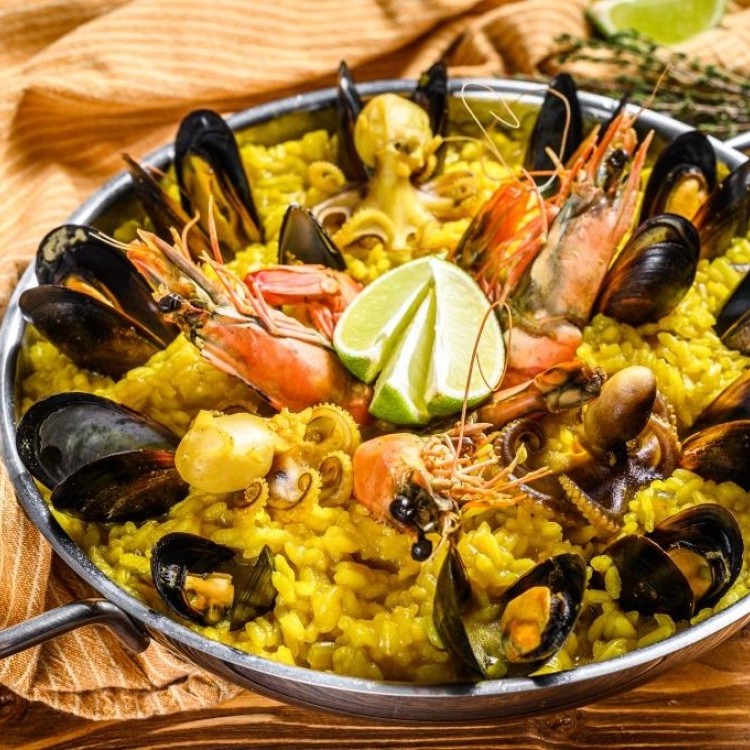 يوم الباييلا 20 سبتمبر: طبق إسباني يحتفل بالأرز والنكهات بوصفة مبتكرة