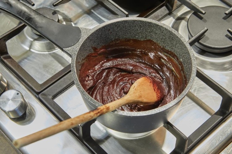 طريقة عمل صوص الكاكاو بالنشا
