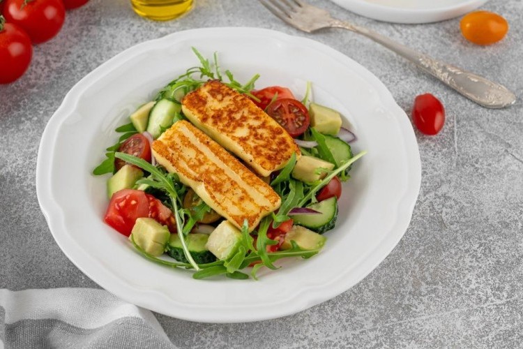 سلطة الحلوم المشوي