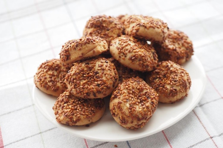 الكعك بالسمسم