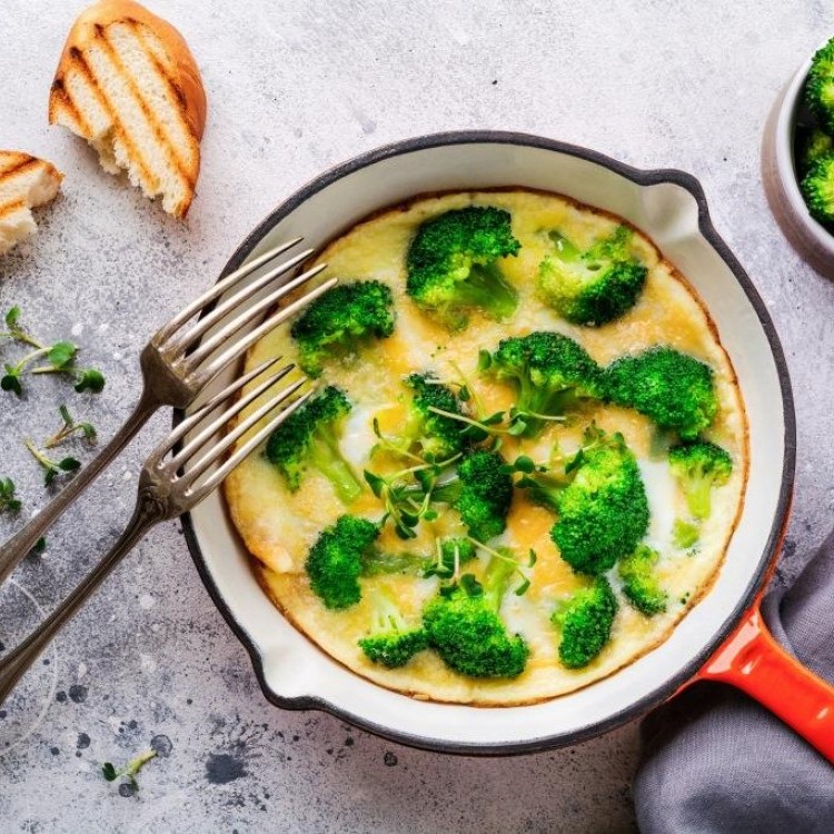 أومليت البروكلي للفطور