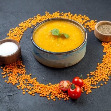 شوربة العدس الأصفر بالشعيرية