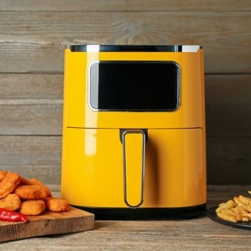 طريقة تنظيف الدهون العالقة في القلاية الهوائية