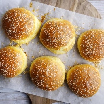 خبز البرغر الهش والطري