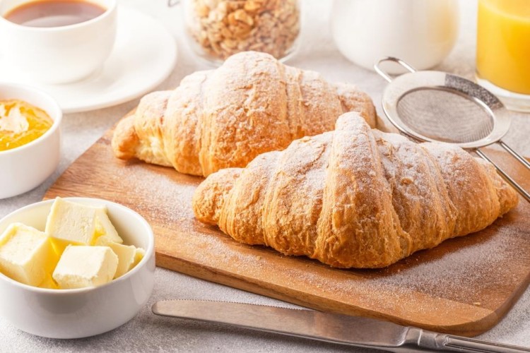 كرواسون بالزبدة على الطريقة الفرنسية