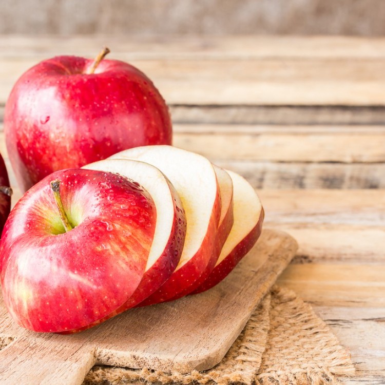 طريقة تخزين التفاح في الفريزر
