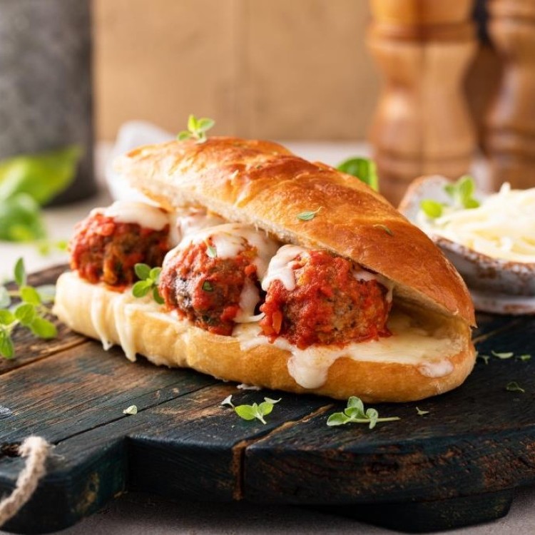 ساندويش كفتة بالجبنة