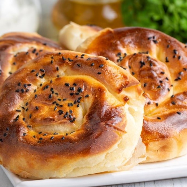 فطائر بالجبن السائلة