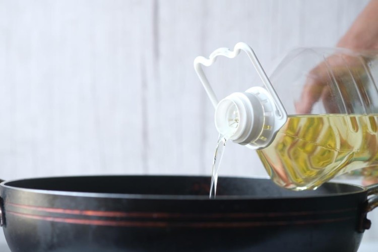 أسرار استخدام الزيت النباتي في الطهي دون زيادة الدهون| مطبخ سيدتي