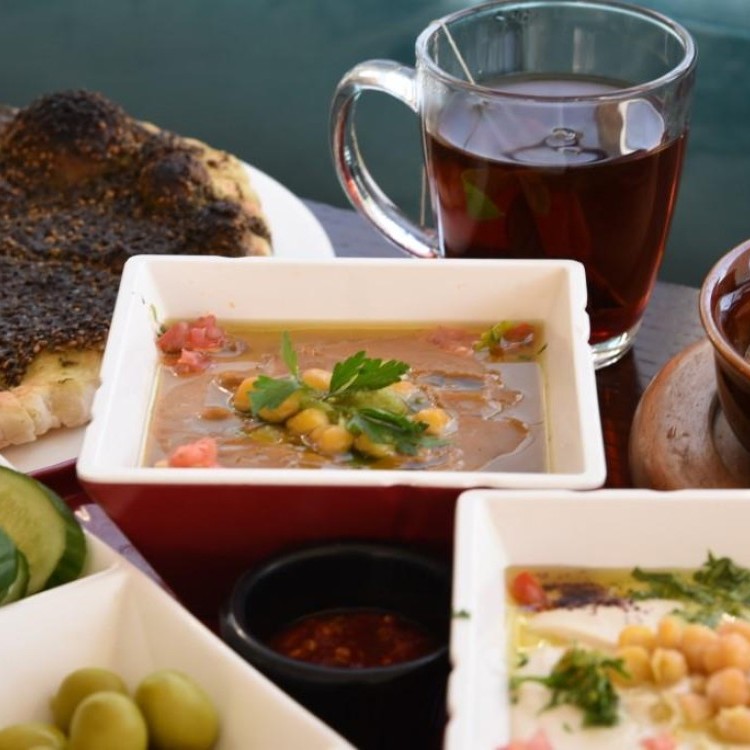 فول بزيت الزيتون