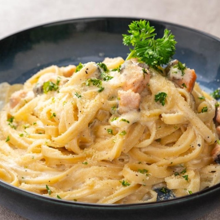 مكرونة الفوتشيني بالدجاج