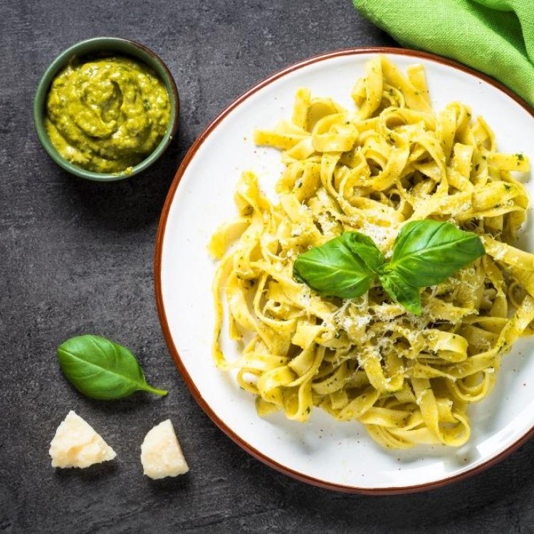 مكرونة بالبيستو