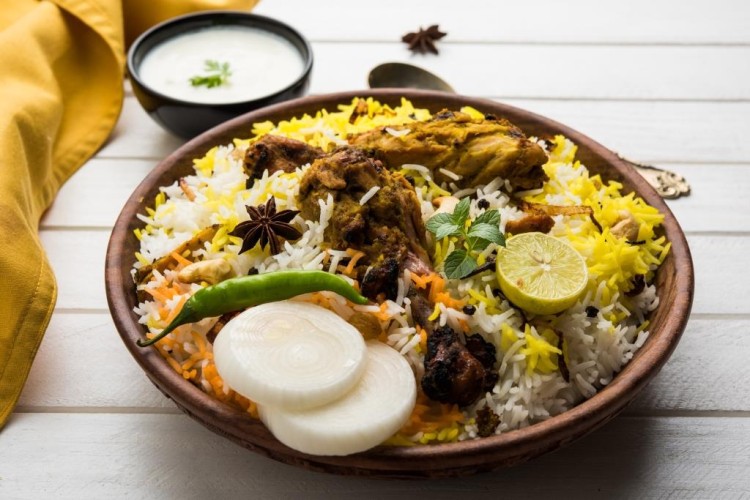 برياني الدجاج بتتبيلة الزبادي