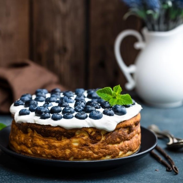 كيكة البلوبيري مع الكريمة