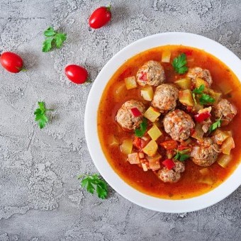 شوربة كرات اللحم التركية