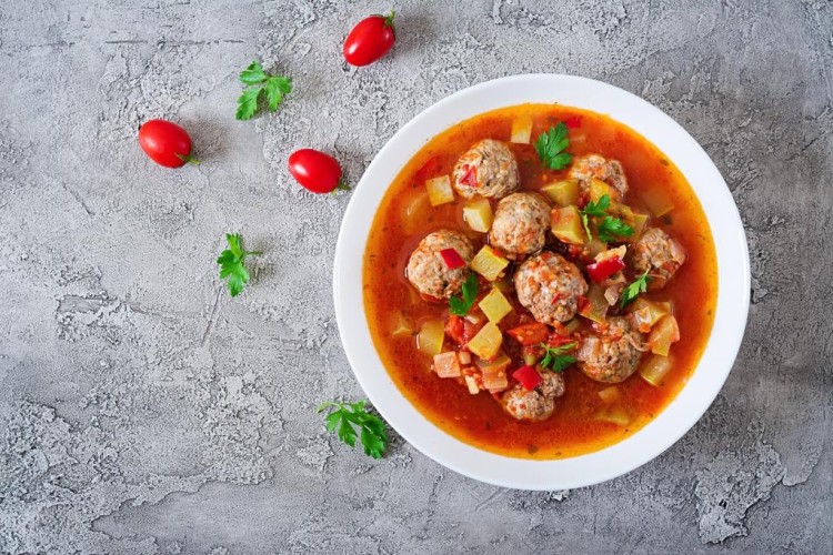 شوربة كرات اللحم التركية