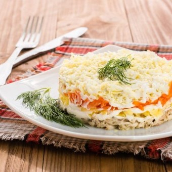 سلطة ملفوف كريمية