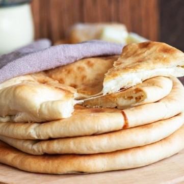 خبز النان بالجبن