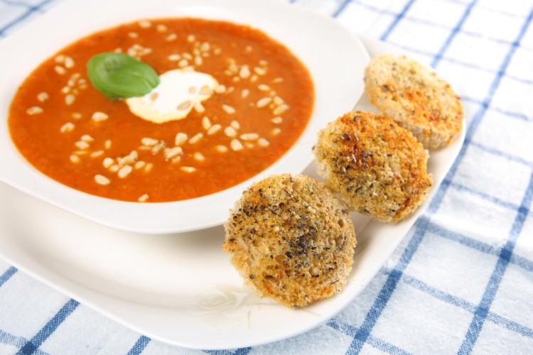 طريقة عمل شوربة الشوفان بالثوم والكزبرة